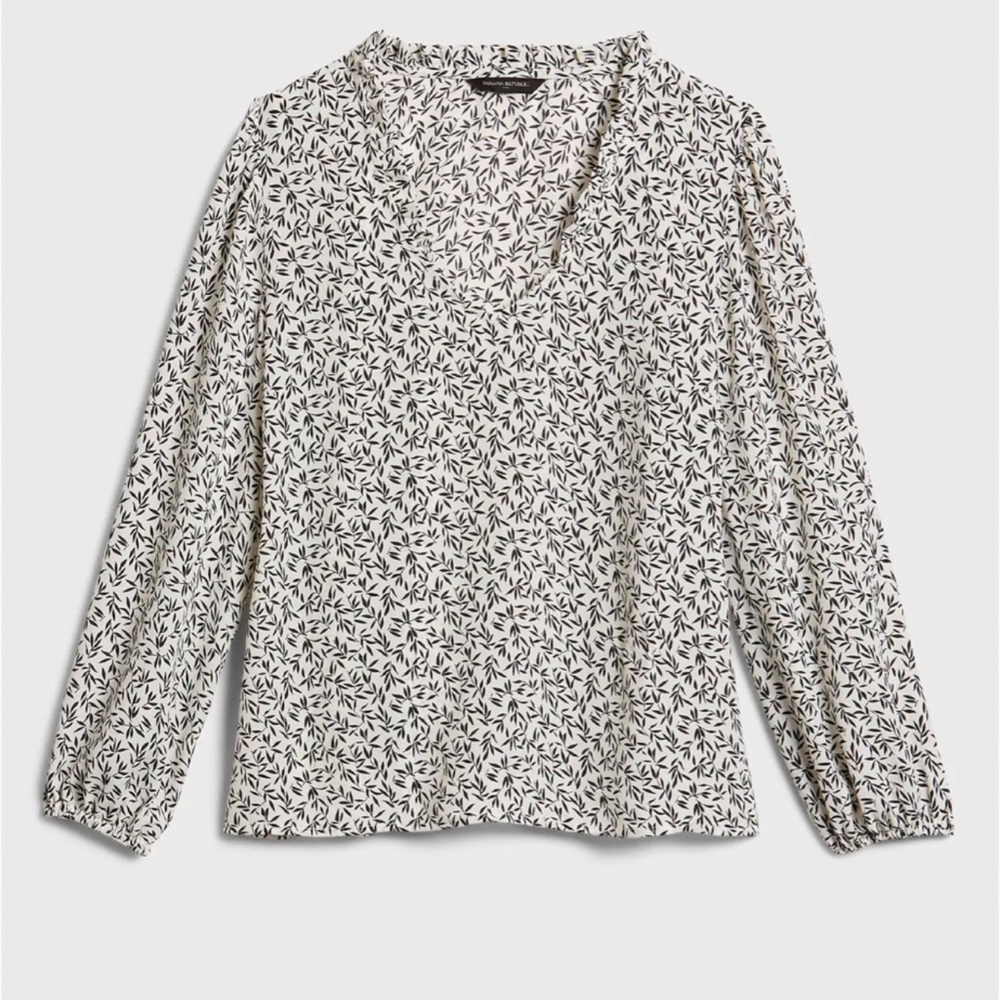 Banana Republic ruffle neck top